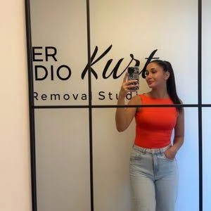 Semah, Inhaberin des Laser Studio Kurt